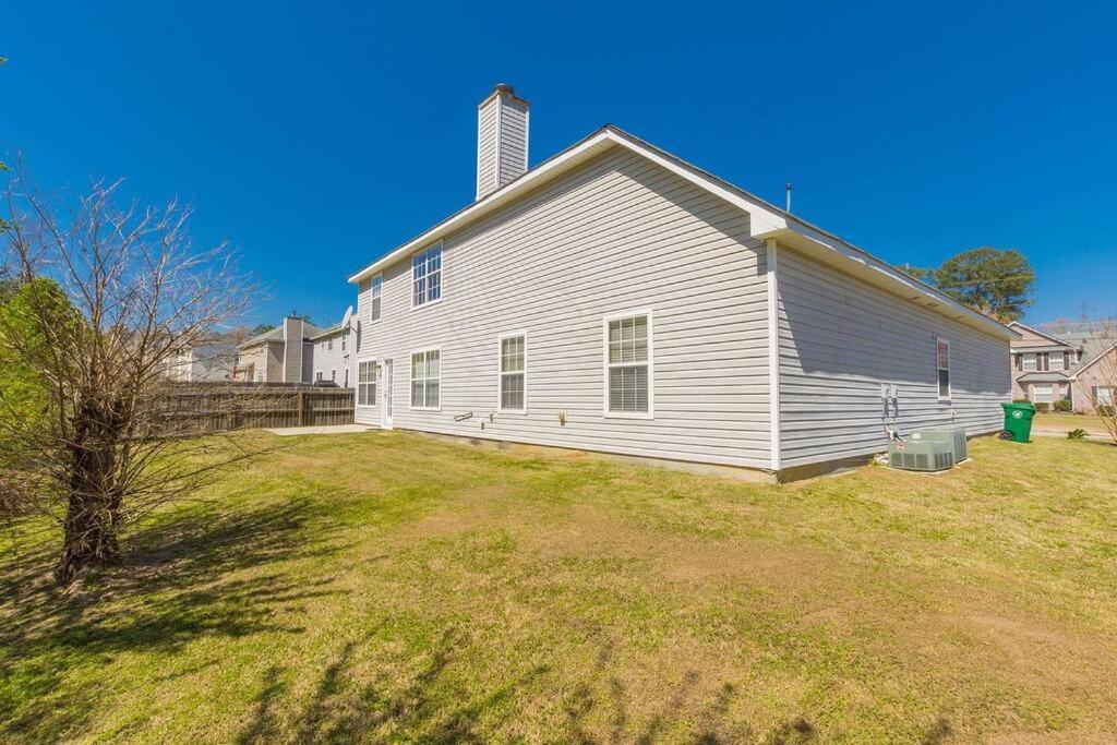 Castle Comfort Ellenwood Exterior photo
